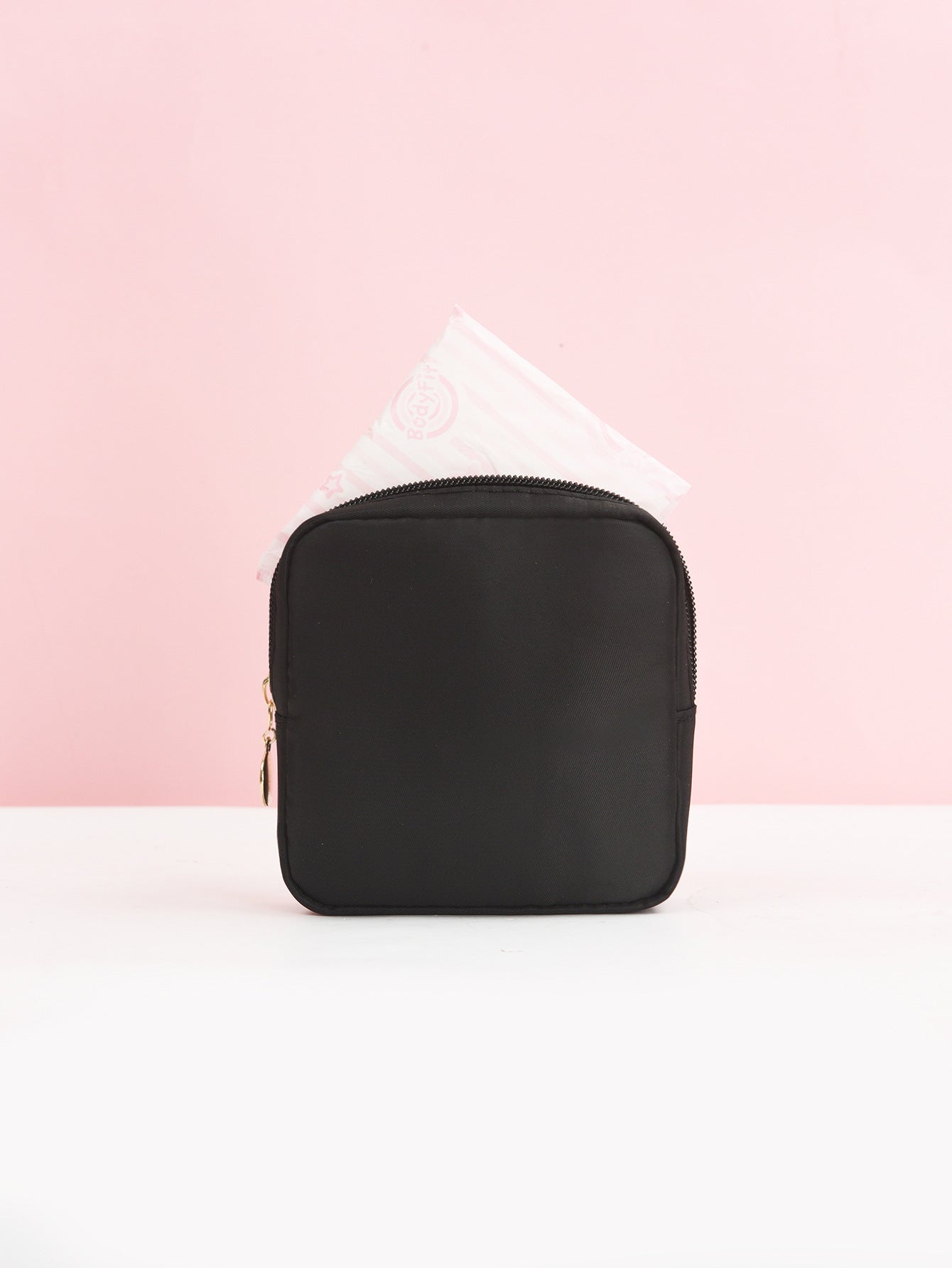 Large Capacity Sanitary Napkin Storage Bag – Portable & Discreet