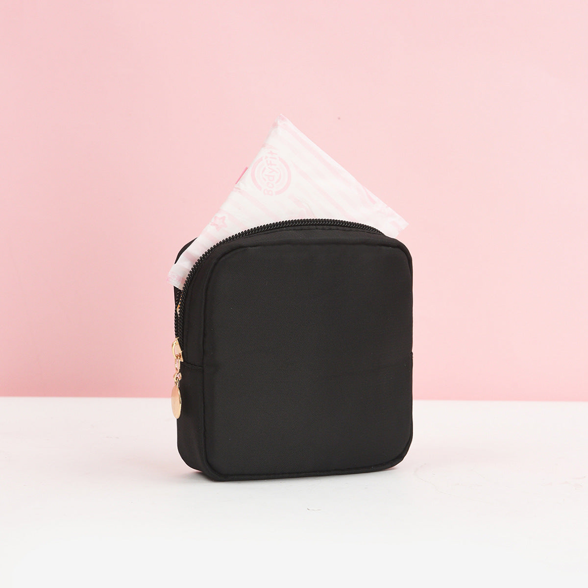 Large Capacity Sanitary Napkin Storage Bag – Portable & Discreet